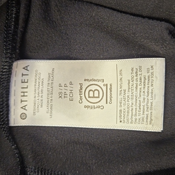 Athleta black floral Elation Eyelet 7/8 tights leggings, size XS - Picture 10 of 11